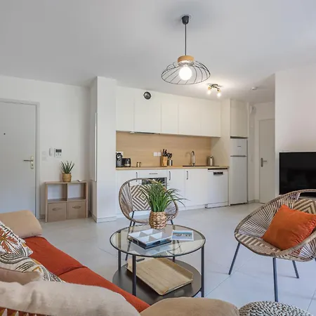 151 Bay Street-1 By Interhome